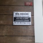 Dis hekimi apartman kapı tabela