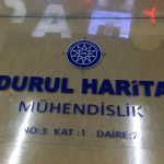 Durul Harita Muhendislik Pleksi Apartman Tabelası