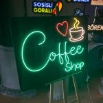 Coffee-shop-neon-hortum-led-tabela-1